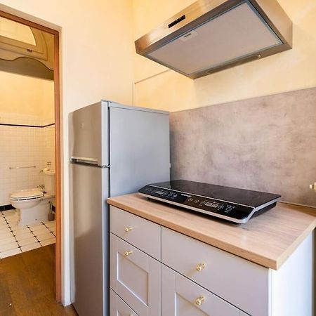 Appartamento Elegante E Centrale La Foglia D'Oro Bologna Luaran gambar