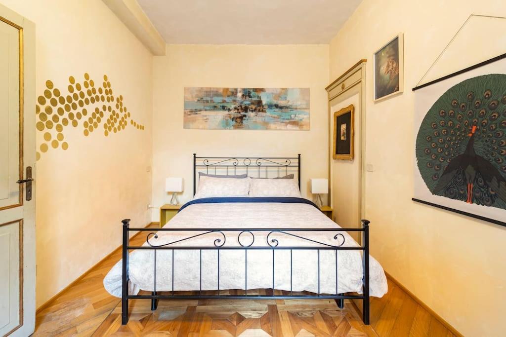 Appartamento Elegante E Centrale La Foglia D'Oro Bologna Luaran gambar