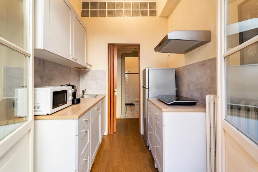 Appartamento Elegante E Centrale La Foglia D'Oro Bologna Luaran gambar